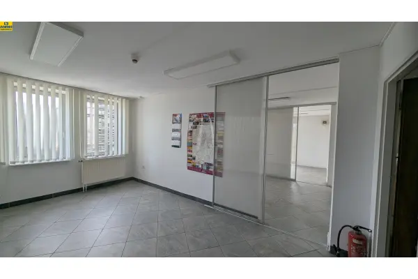 Rzeszów, ścisłe Centrum, Lokal biurowy wynajem - ścisłe centrum Rzeszowa, winda,  wysoki standard