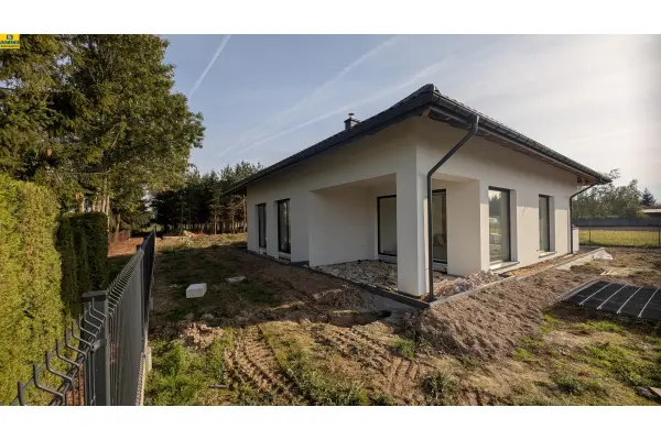 rzeszowski, Trzebownisko, Łąka, Dom parterowy sprzedaż stan deweloperski Jasionka, Łąka.